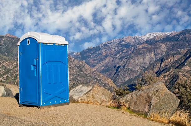 Portable Toilet Options We Offer in Hayden, AL